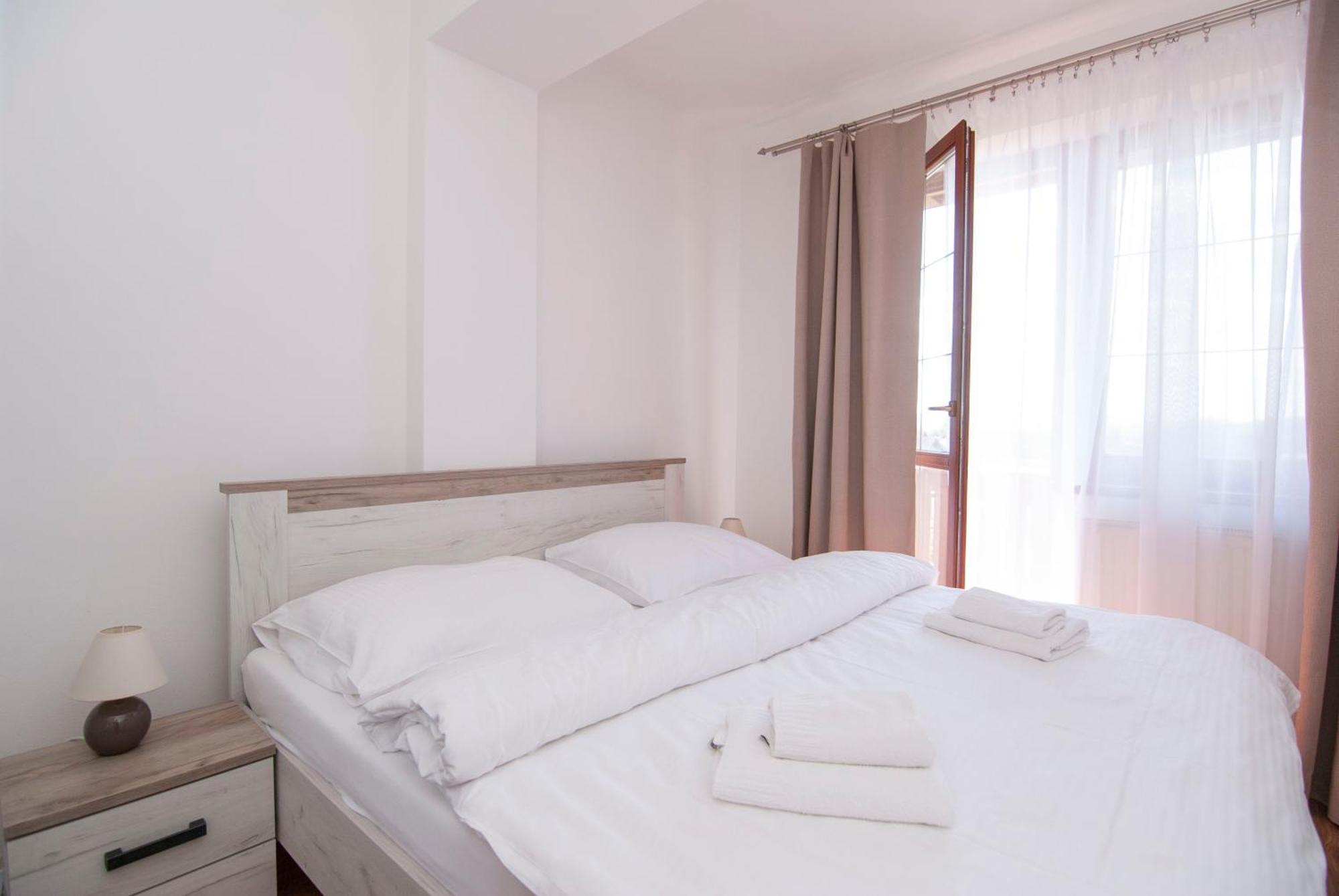 Apartmany Sileas ヴェルカー・ロムニツァ エクステリア 写真