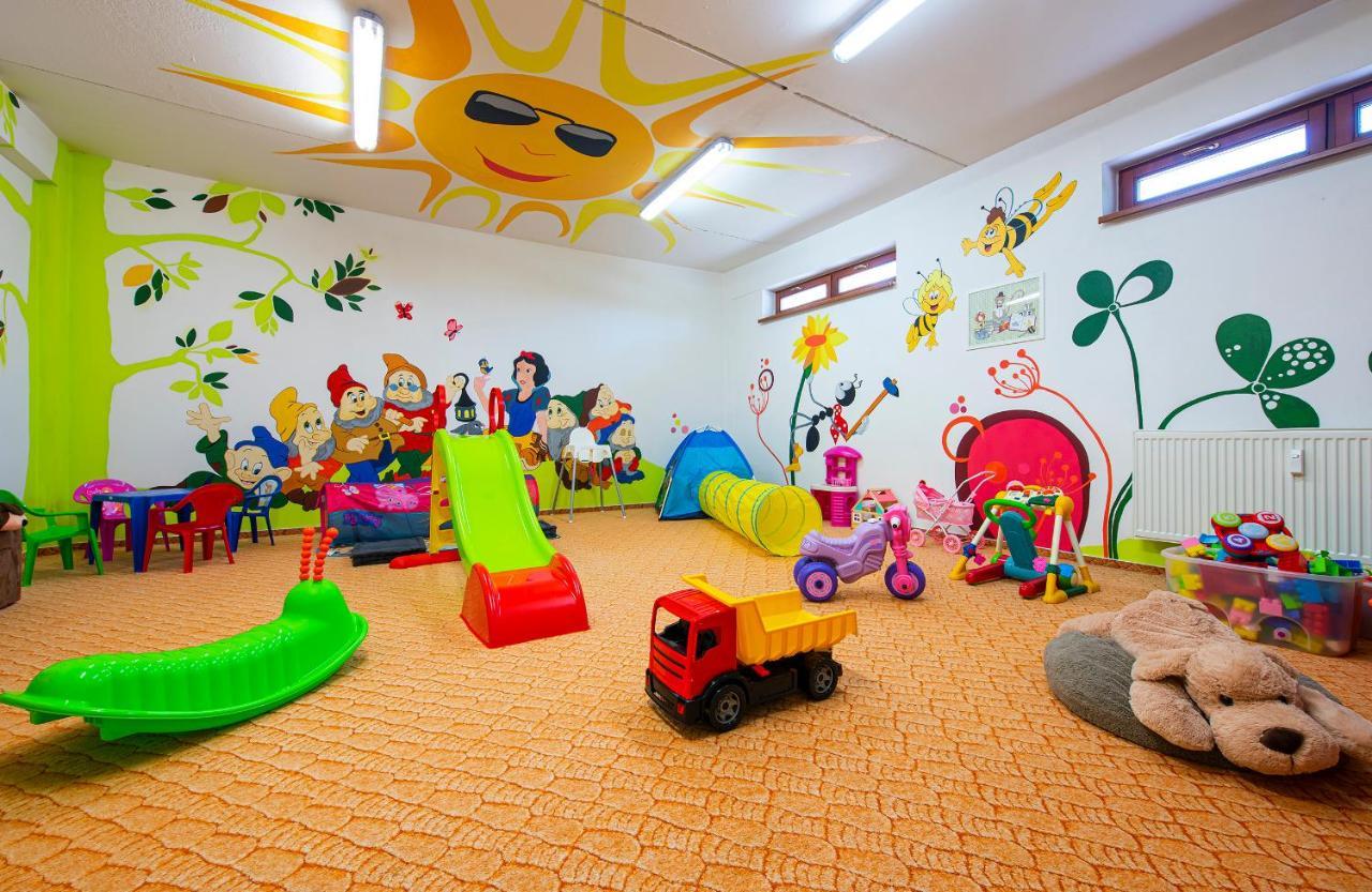 Apartmany Sileas ヴェルカー・ロムニツァ エクステリア 写真