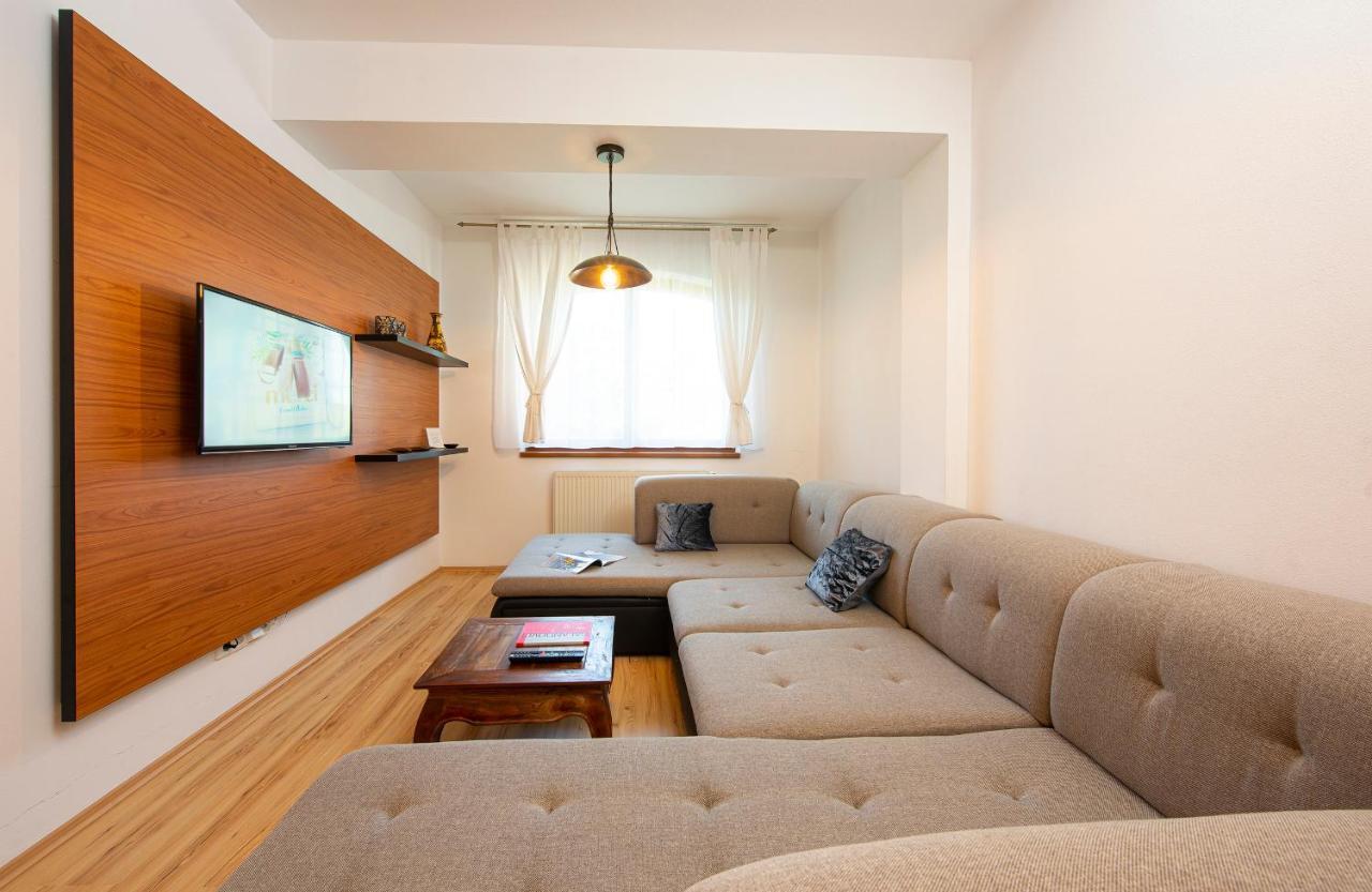 Apartmany Sileas ヴェルカー・ロムニツァ エクステリア 写真